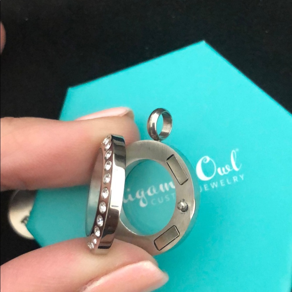 Origami Owl Mini Locket Silver - Picture 3 of 4
